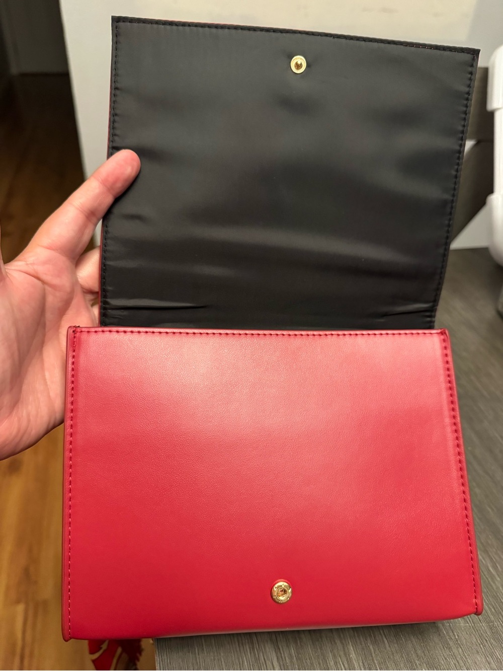 YSL Beaute Red patent Leather pouch with Scarf Tassel- Authentic - Picture 8 of 10